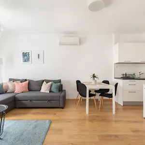 Swu Broadway Βουδαπέστη