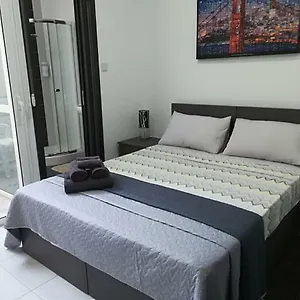  Appartamento And Cosy Close To Seafront Malta